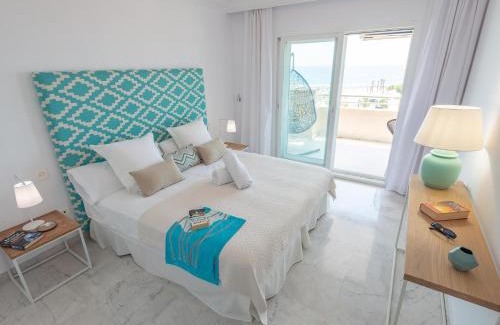 Puerto Banus Apartment | VACATION MARBELLA I Puerto Banus Sea Front, Best View, 24-7 Security, Pool