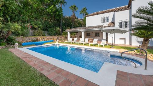 Marbella Villa | VACATION MARBELLA I Villa Faldo, Golf Valley, Private Pool, 24H Security, 10 min from the Marina