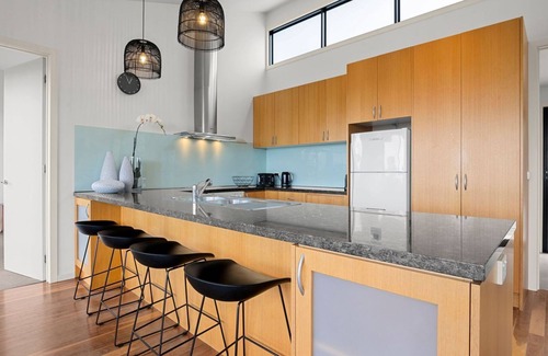 Lorne House | Vacation Mode - get away from the hustle and bustle