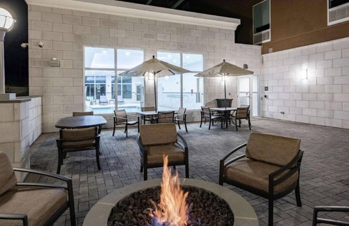 Rocky Hill House | Vacation of Your Dreams Close to Attractions