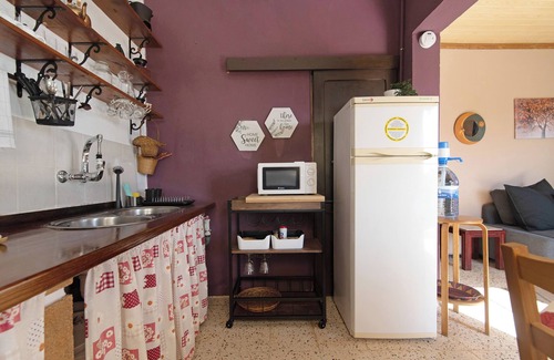 El Risco Apartment | Vacation Rental 'Brownie Apartment' with Sea View, Private Terrace and Wi-Fi