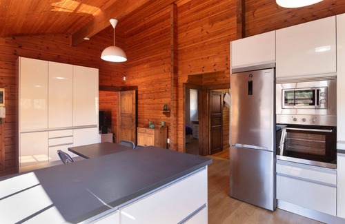 Santa Brigida Villa | Vacation Villa 'Tanqueta' with Mountain View, Wi-Fi and Air Conditioning