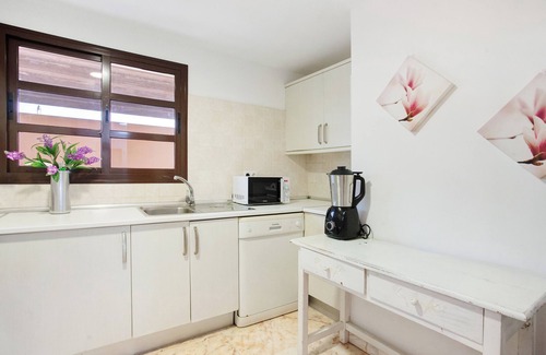 Geafond Villa | Vacation Villa 'Venus House' with Private Pool and Wi-Fi