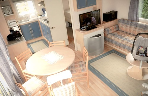 Scharendijke Ski Chalet | Vacations in Holland: Mobile Home Campsite "De Strandloper" in Scharendijke