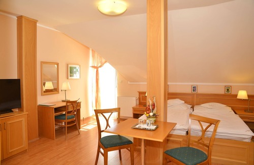 Sopron House | Vadászkürt szálláshely Sopron (ra)
