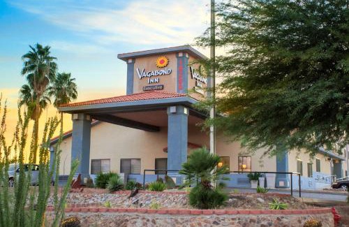 Green Valley Hotel | Vagabond Inn Executive