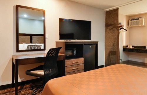 Snail Hotel | Vagabond Inn Sunnyvale