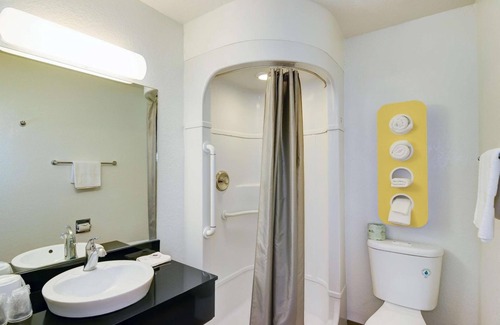 Sylmar Hotel | Vagabond Inn Sylmar