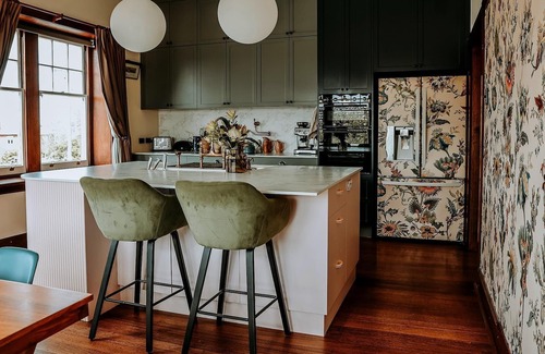 East Launceston House | Vagabond's Rest (ITAS) - Central 3-Bedroom Launceston Condominium