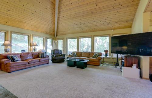 Eagle-Vail House | Vail Treehouse and Hot Tub, Sauna and Mtn Views