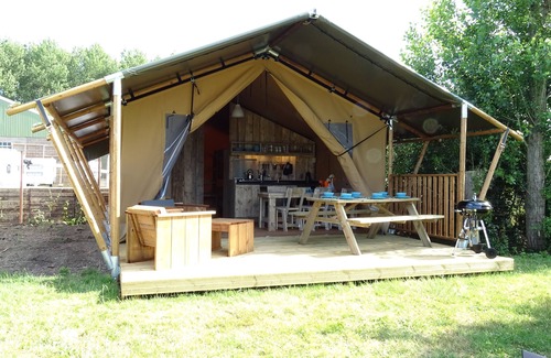 Kamperland RV Rental | Vakantie in Kamperland, Safaritent Voor 6 Personen, Dichtbij Strand en zee