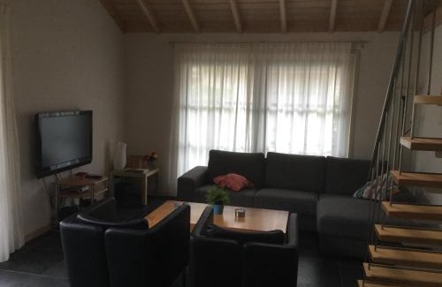 Sint-Annaland Ski Chalet | Vakantiepark Krabbenkreek