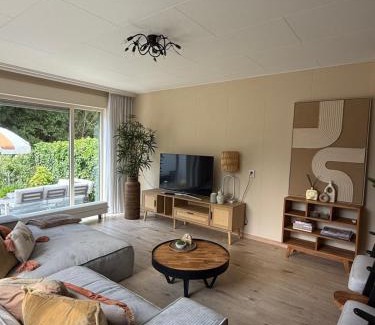 Sint-Annaland House | Vakantiewoning De Bosrand Aan Zee