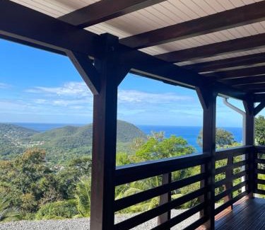 Cafeiere Apartment | "Valériane" superbe studio vue panoramique grande anse