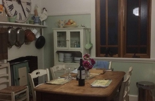 Moss Vale Cottage | Val Verde Cottage Moss Vale