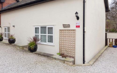 Prestatyn House | Vale View Cottages - The Stables