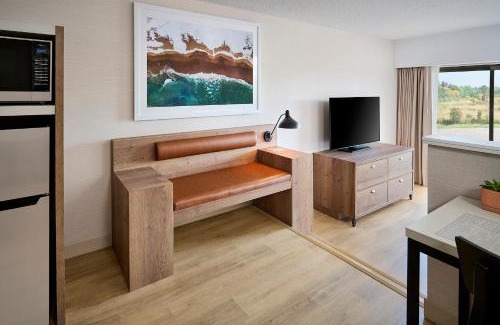 Thunder Bay Hotel | Valhalla Hotel & Conference Centre