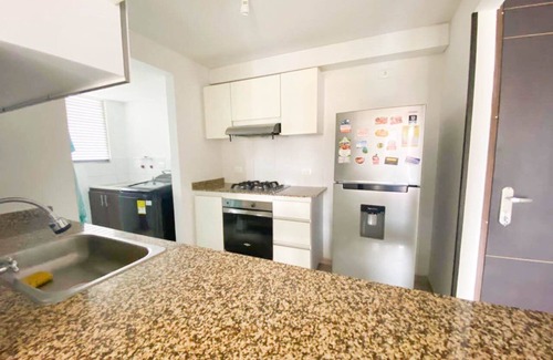 Ciudad Jardin Apartment | VALLE DEL LILI SUR APARTMENT - EL BOSQUE