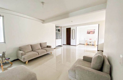 Ciudad Jardin Apartment | VALLE DEL LILI SUR APARTMENT - EL BOSQUE