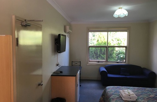Tanunda Hotel | Valley Hotel