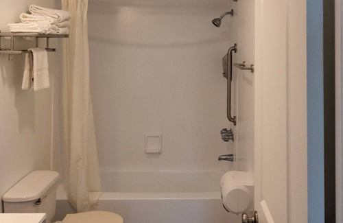 Horseheads Hotel | Valley Trail Inn