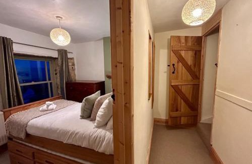 Stroud House | Valley View Cottage by MaisonPro