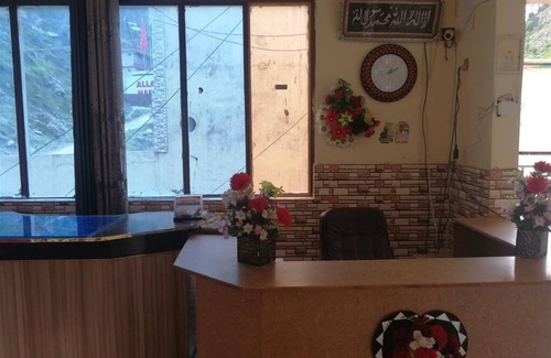 Mahandri Hotel | Valley View Hotel & Restaurant