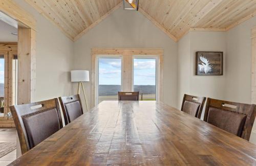 Jasper House | Valley View Retreat-Relaxing Summer Getaway