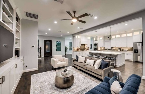 Lewisville House | Valley Vista Luxury Retreat w Pool, Cinema, Games