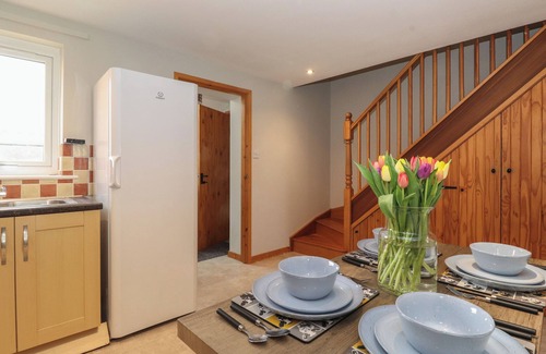 Carlisle Cottage | VALLUM REST, pet friendly, with a garden in Burgh By Sands