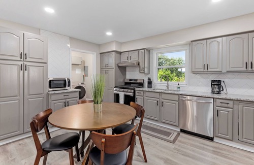 Valparaiso House | Valparaiso Corporate Home