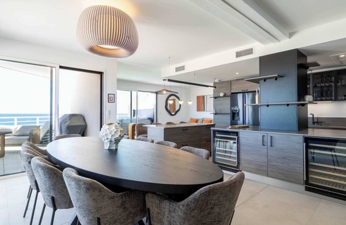 Valras-Plage Apartment | Valras’Loc Sélect – Panarea Grand Prestige Duplex with Private Spa & Sea View