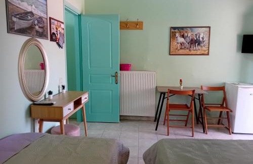 Paleros Apartment | Valta's Room 3