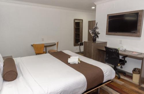 Bellflower Hotel | Value Inn Bellflower