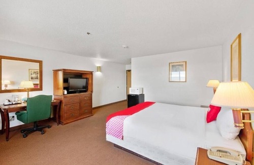 Portage Hotel | Value Stay Near Lake Michigan, Outlet Malls & Portage Riverwalk Attractions