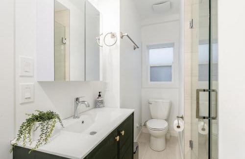 East Side House | Vancouver Central Green Studio