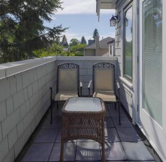 West Side House | Vancouver Elite Stay close to UBC