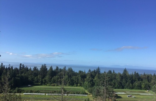 West Side House | Vancouver (UBC) one bed room in luxury house