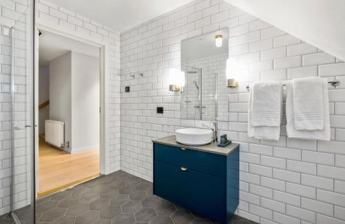 Stavanger Apartment | VANDER - Sea Story