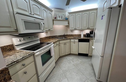 Vanderbilt Beach Condo | Vanderbilt Beach Oasis – A 3-Minute Stroll to Paradise!