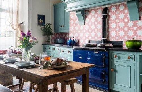 Torquay City Centre House | Vane Hall