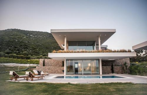 Aktio-Vonitsa Villa | VARKO LUXURY SUITES