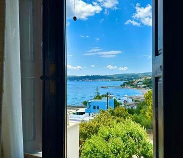 Paralia Agias Fotinis Apartment | Vasilikos Apartments