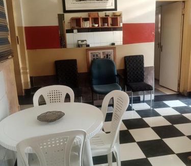 Bezuidenhout Valley House | VC Lodge