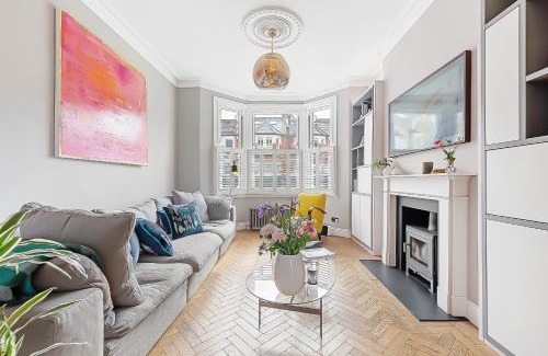 Thornton House | Veeve - Clapham Fairytale