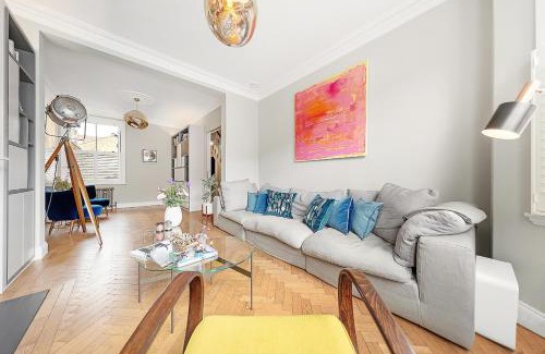 Thornton House | Veeve - Clapham Fairytale