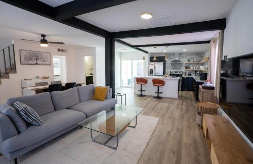 Las Vegas House | Vegas Vacation Home with Pool 5 min to The Strip and Fremont Street