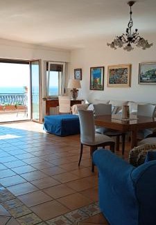 Soverato Bed & Breakfast | VelaLatina Residence B&B Soverato - Camera Maestrale & Camera Tramontana