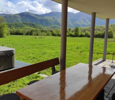 Lovinac House | Velebit Lodge