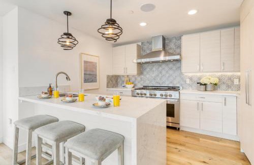 Santa Ana Heights House | Velvet Sand Buyout by AvantStay Steps to Newport Beach Sleeps 22
